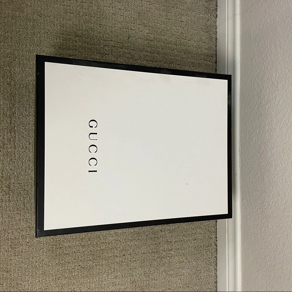 Gucci Men's Rhyton Gucci Logo Leather Sneaker Size 9.5